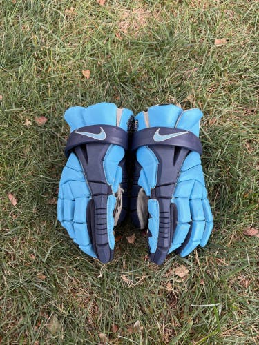 Nike Vapor Elite Lacrosse Gloves Medium (Used)