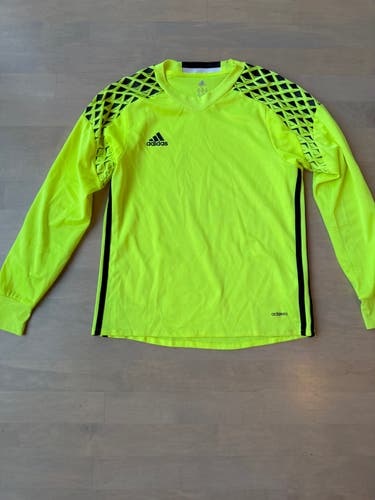Adidas Soccer Goalie Jersey Yellow Medium Kids(Used)