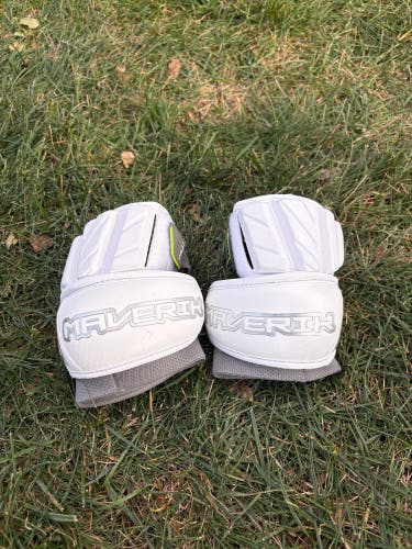 Medium Adult Maverik Max Arm Pads (New)