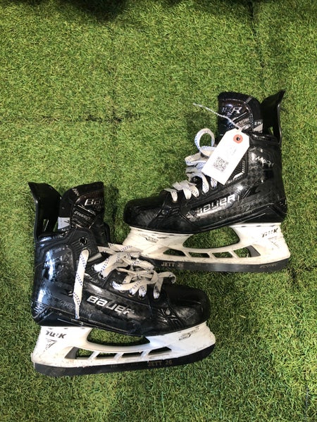 Senior Bauer Supreme Mach Hockey Skates 7.0 (Used)