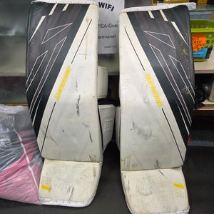 XL 2017 Bauer Supreme 1S OD1N Goalie Leg Pads Pro Stock (Used)