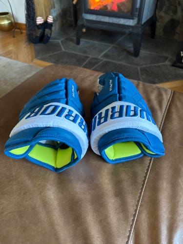 Warrior Alpha Pro Gloves 14" Pro Stock (New)