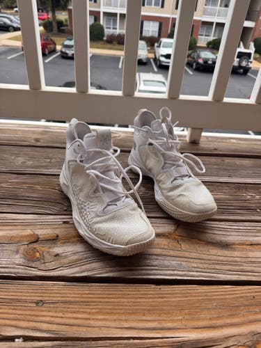 White Men's Size M 9.5 (W 10.5) Adult New Balance High Top Turf Cleats (Used)