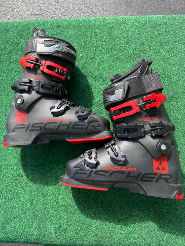 Fischer RC4 110 Vacuum Ski Boots  (Used) | Mondo 25.5 (298mm)