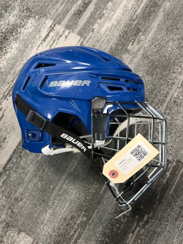 Blue Medium Bauer Re-Akt 155 Helmet (Used)