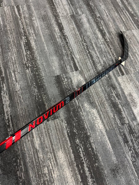 Intermediate Warrior Novium 2 Hockey Stick Right Handed W28 (Used)