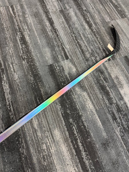 Senior Pro Blackout Hockey Stick Right Handed P28 Pro Stock (Used)