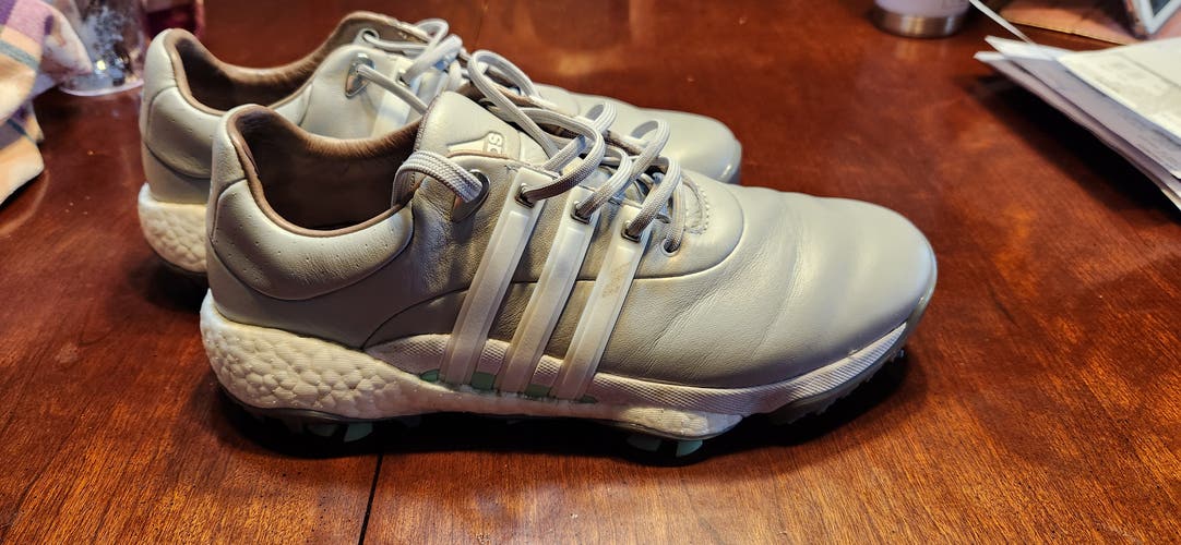 Women's Size M 8.0 (W 9.0) Golf Shoes (Used)