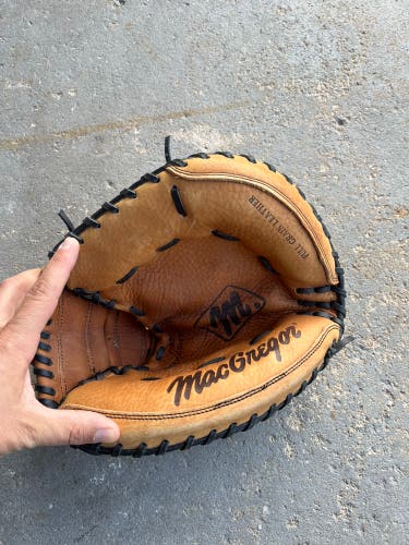 macgregor mccm100x Catcher's Glove (Used)