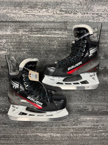 Senior Bauer Vapor X3 Hockey Skates Regular Width 7 (Used)
