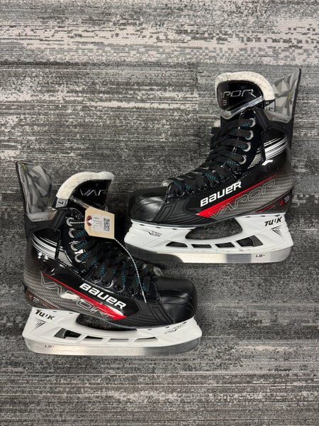 Senior Bauer Vapor X3 Hockey Skates Regular Width 7 (Used)
