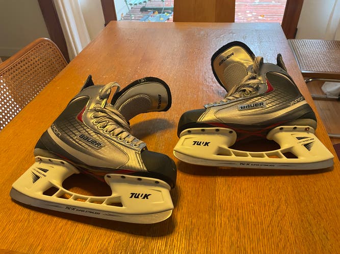 2009 Bauer Vapor X:20 Hockey Skates Regular Width 11 (New)