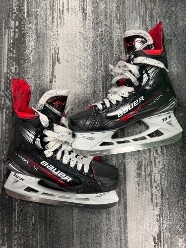 Senior Bauer Vapor X4 Hockey Skates 10 (Used)
