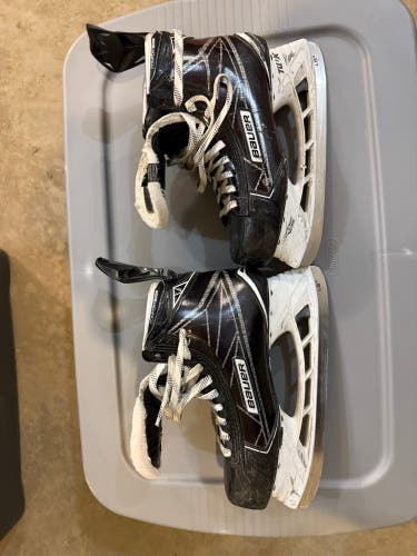 2016 Bauer Supreme 1S Hockey Skates Extra Wide Width 9 (Used)