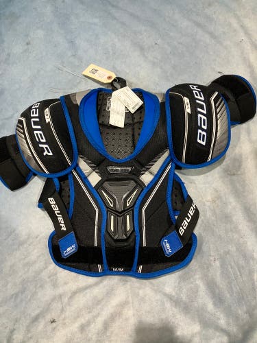 Medium Junior Bauer MS-1 Shoulder Pads (Used)