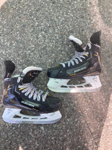 Bauer Supreme M5 Pro Hockey Skates | Size 3.5