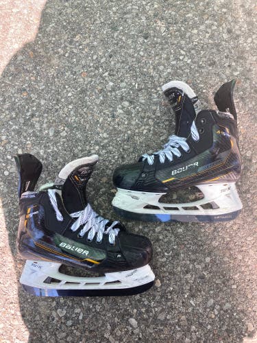 Bauer Supreme M5 Pro Hockey Skates | Size 4.5 Fit 2