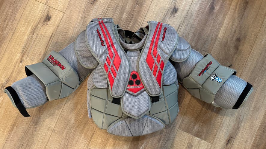 Large Vaughn VE8 Pro Carbon Goalie Chest Protector (New without tags)