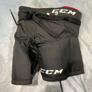 Black Youth Small CCM Jetspeed Edge Hockey Pants (Used)
