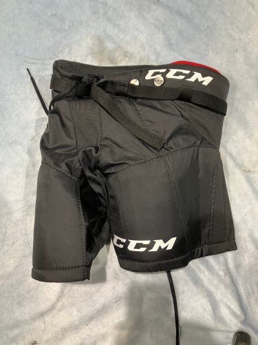 Black Youth Small CCM Jetspeed Edge Hockey Pants (Used)