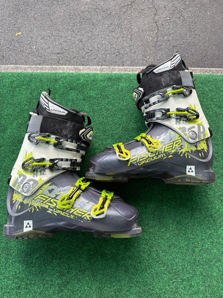 Men's Fischer Ranger R12 Vacuum Ski Boots (Used) | Mondo 30.5 (343mm)