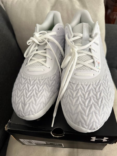 White Men's Size M 12.0 (W 13.0) Adult Under Armour Yard Metal (New)
