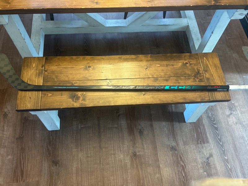 Senior CCM Vizion Right Handed Hockey Stick P29 (Used)