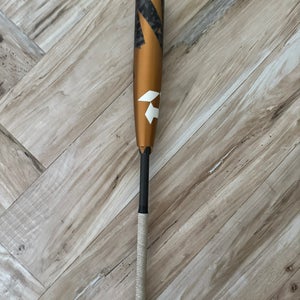 2022 DeMarini Zoa Composite USSSA Certified Bat (-10) 20 oz 30" (Used)