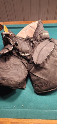 Senior Medium Itech HP Elite Hockey Goalie Pants (Used)