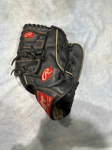 Black Rawlings Gold Glove Elite RH Baseball Glove 12" (Used)