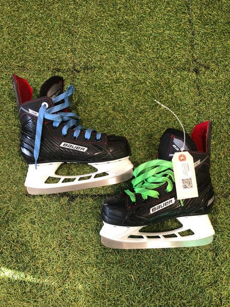 Youth Bauer NS Hockey Skates Regular Width 13.0 (Used)