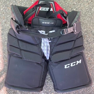 Intermediate Small CCM Axis 1.9 Hockey Goalie Pants