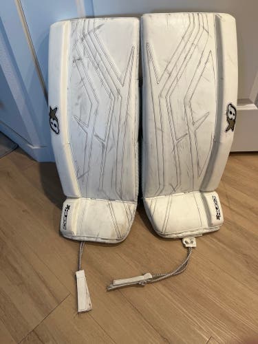 27" 2024 Brian's Iconik X Goalie Leg Pads (Used)