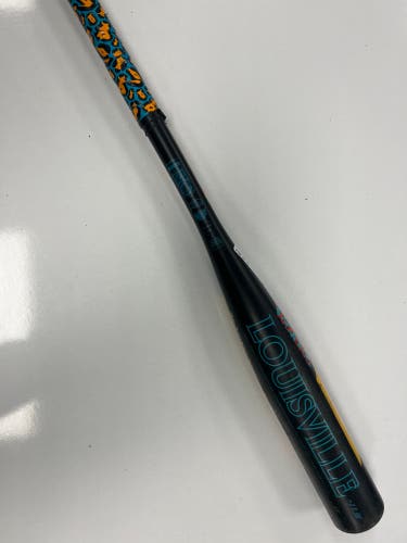 Louisville Slugger Bat (-11.5) 16.5 oz 28" (Used)