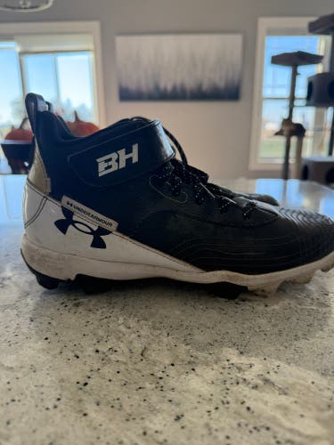 U.A. Harper Black & White Men’s / Mid RM Molded Cleats (Used)