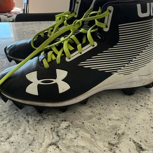 5.5Y (Big Kids / Youth) Hammer Under Armour Mid Top Football Molded Cleats (Used)