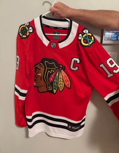 Chicago Blackhawks Toews Large Men's Jersey (New)