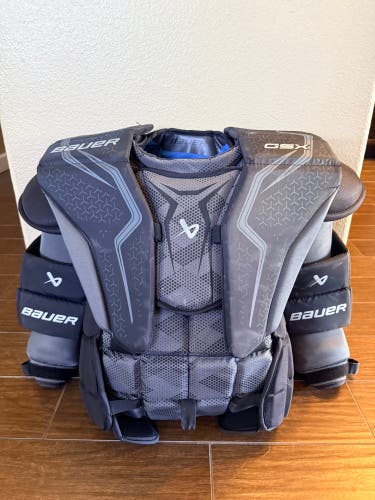Large 2023 Bauer GSX Goalie Chest Protector (Used)