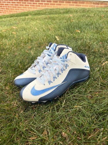 Men's Size M 12.5 (W 13.5) Nike (New)