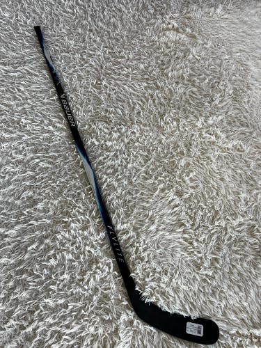 Intermediate Bauer Vapor FlyLite Left Hand Hockey Stick P92 (New)
