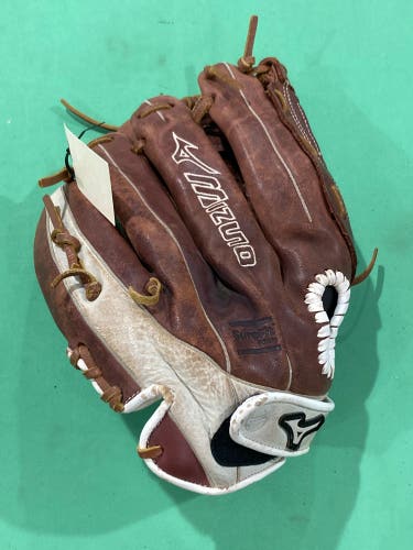 Used Mizuno Supreme Right Hand Throw Softball Glove 12.5"