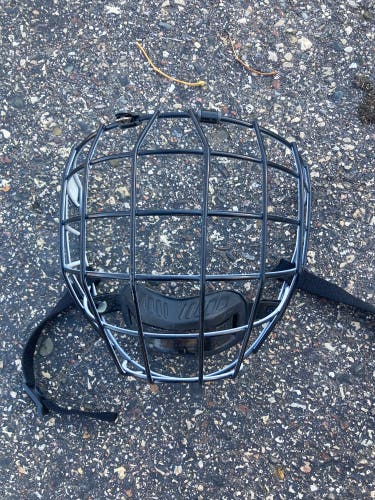 Medium CCM FM580 Cage “Oreo”
