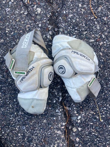 Medium Adult Maverik Combine Arm Pads (Used)