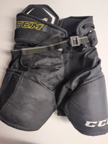 Youth Medium CCM Ultra Tacks Hockey Pants (Used)