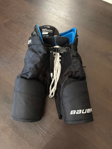Intermediate Medium Bauer HP Pro Hockey Pants (Used)
