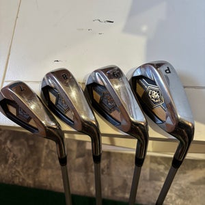 Momentum Hillerich and Bradsby 7- PW iron set