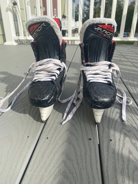 Bauer Vapor 3X Pro Hockey Skates Regular Width Size 3 (Used)