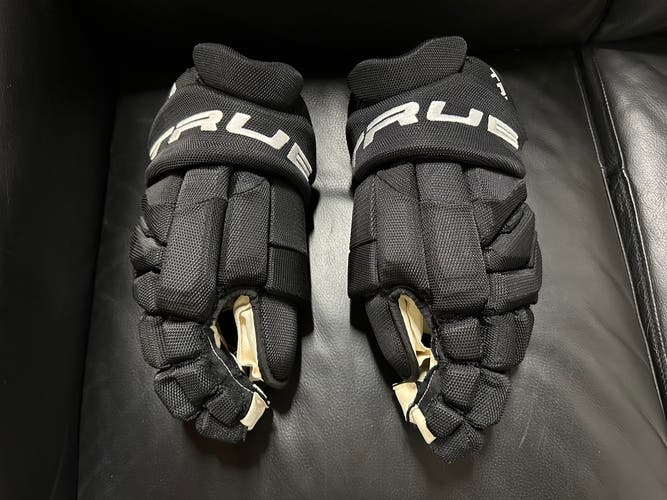 True Catalyst XP Gloves 15" Black (Used)