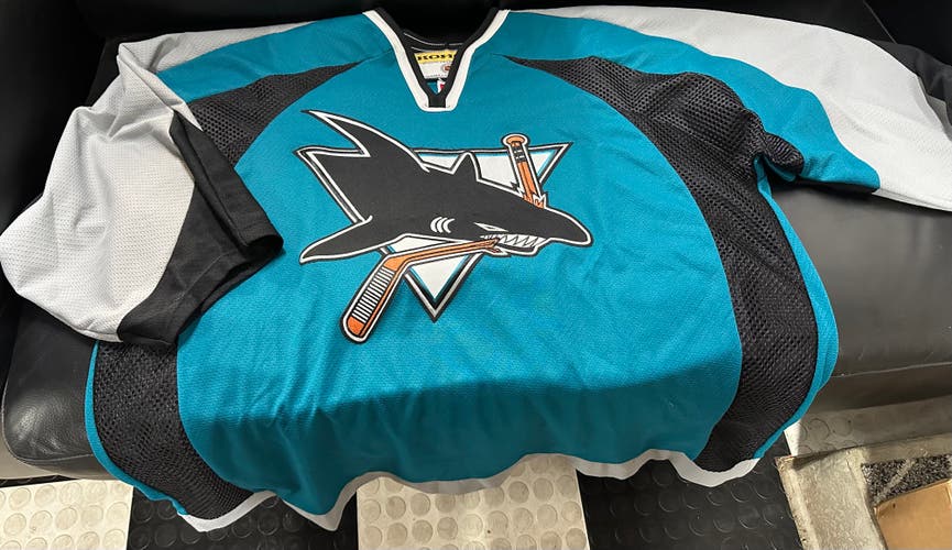 Koho Sharks Vintage Jersey - Men's XXL