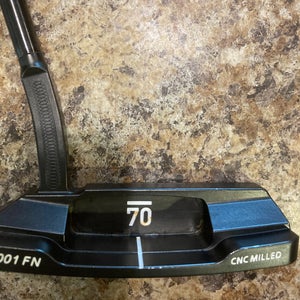 Black Sub 70 Blade Sub 70 Sycamore 001 Blade Right Handed Putter 34" (Used)